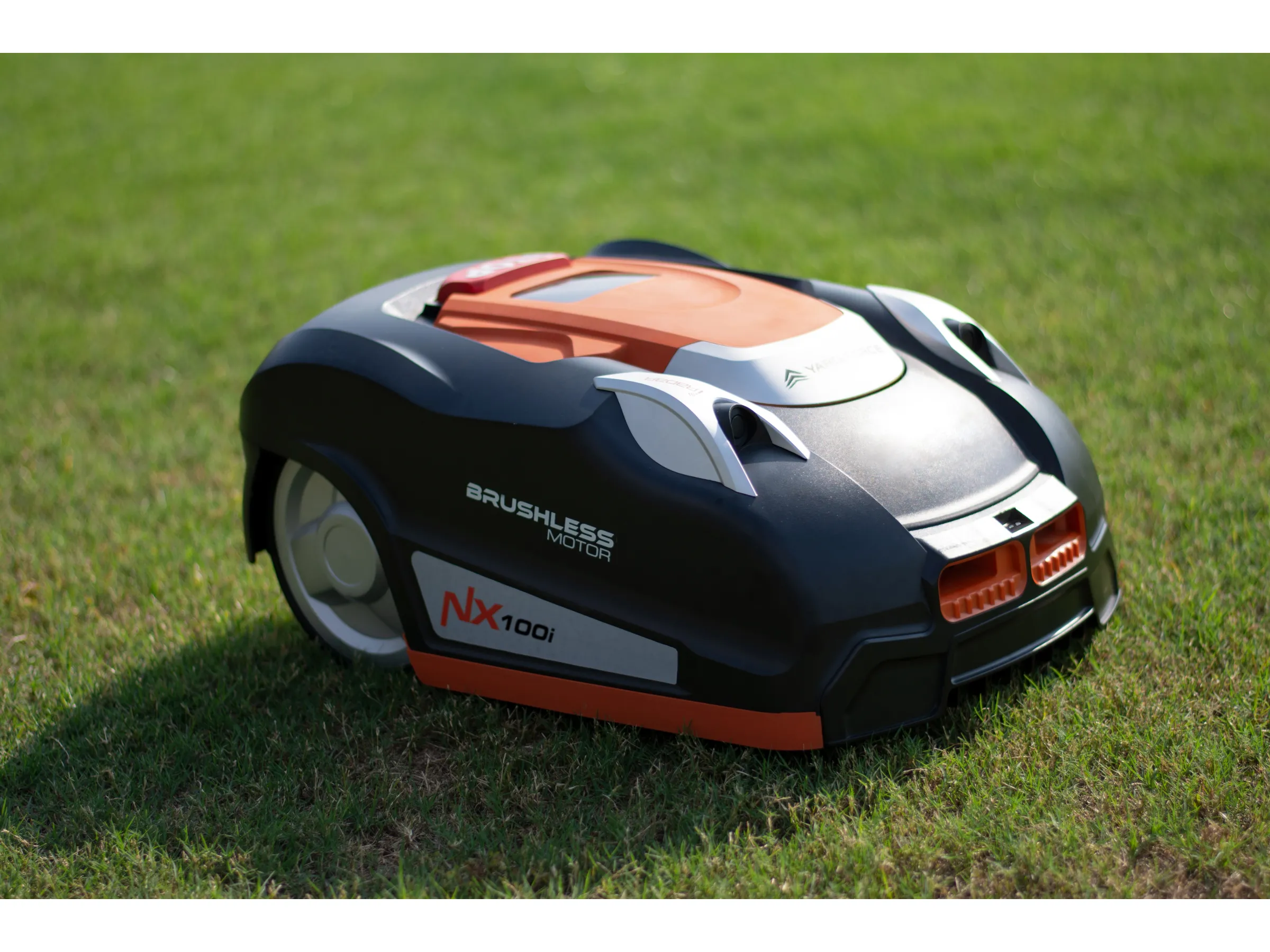 Yard Force Mähroboter NX100i für Mähflächen bis zu 1.000 m² mit WLAN-App – Bild 2