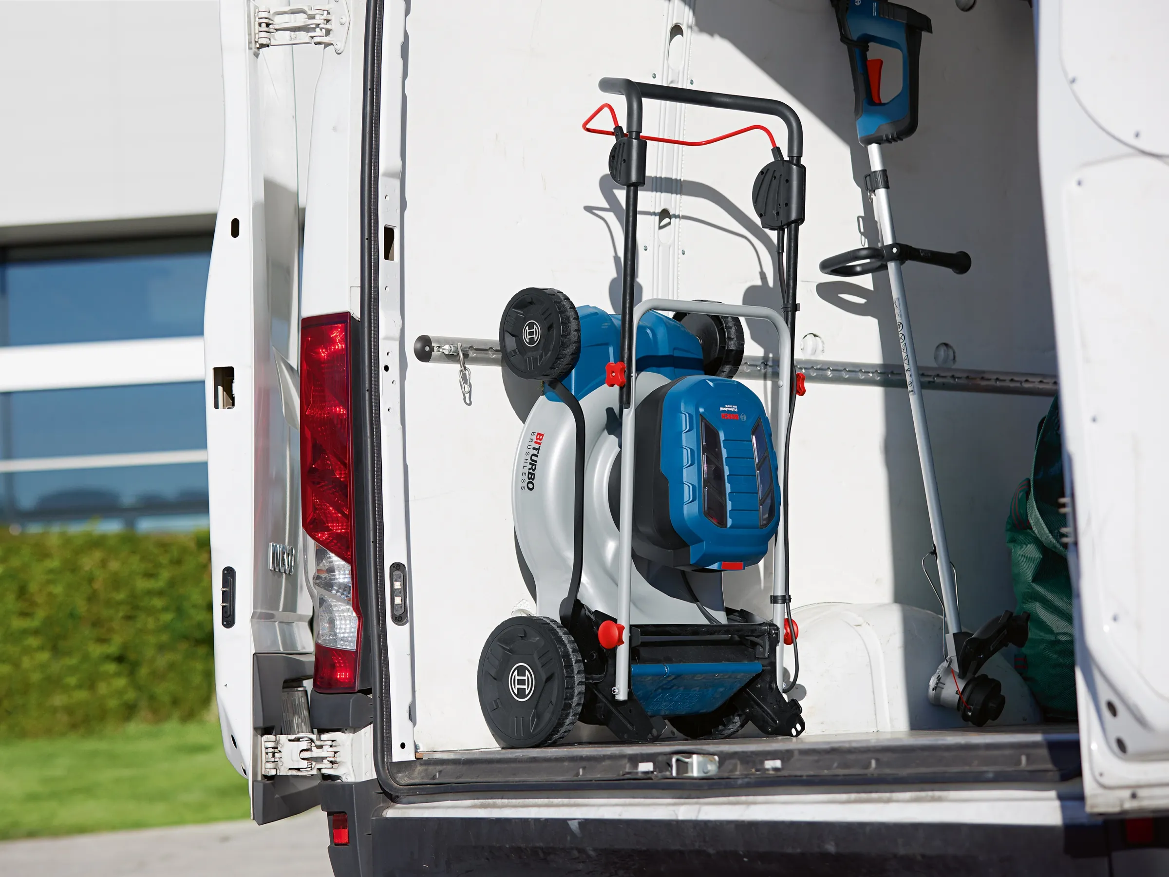 Bosch Professional Akku-Rasenmäher GRA 18V2-46 Solo – Bild 5