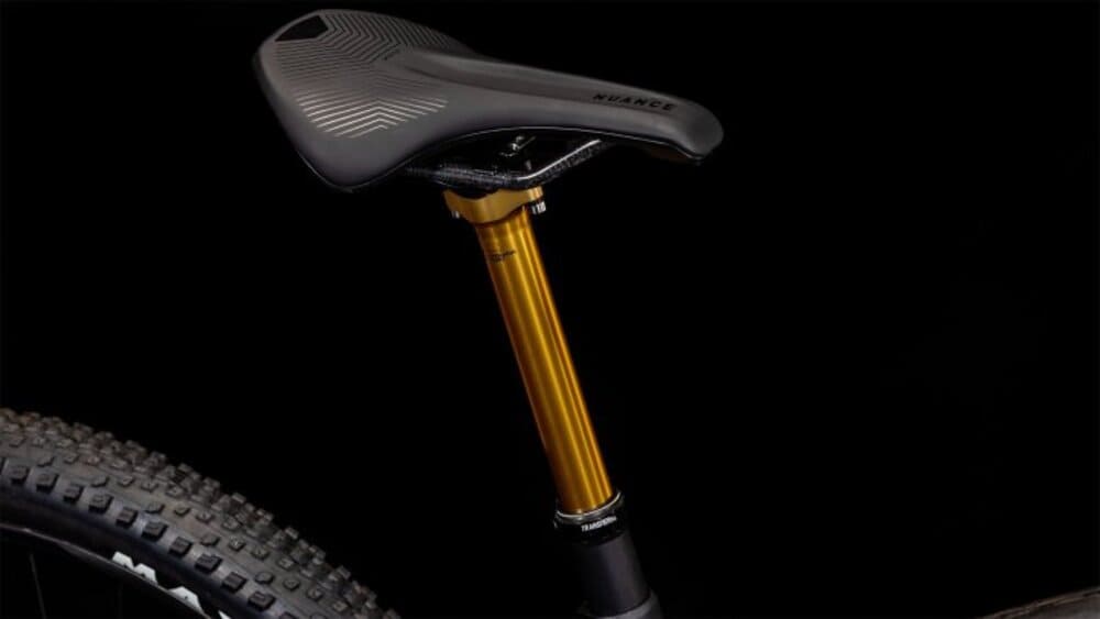 CUBE AMS HYBRID ONE44 C:68X SLT 400X 29" Carbon E-Mountainbike 2025 carbon / golddust – Bild 9