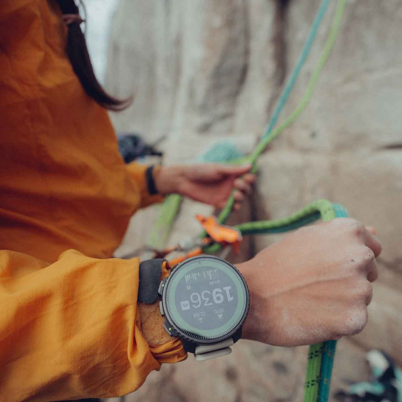 Suunto Vertical Titanium Solar GPS Multisport-Uhr - Sand – Bild 9